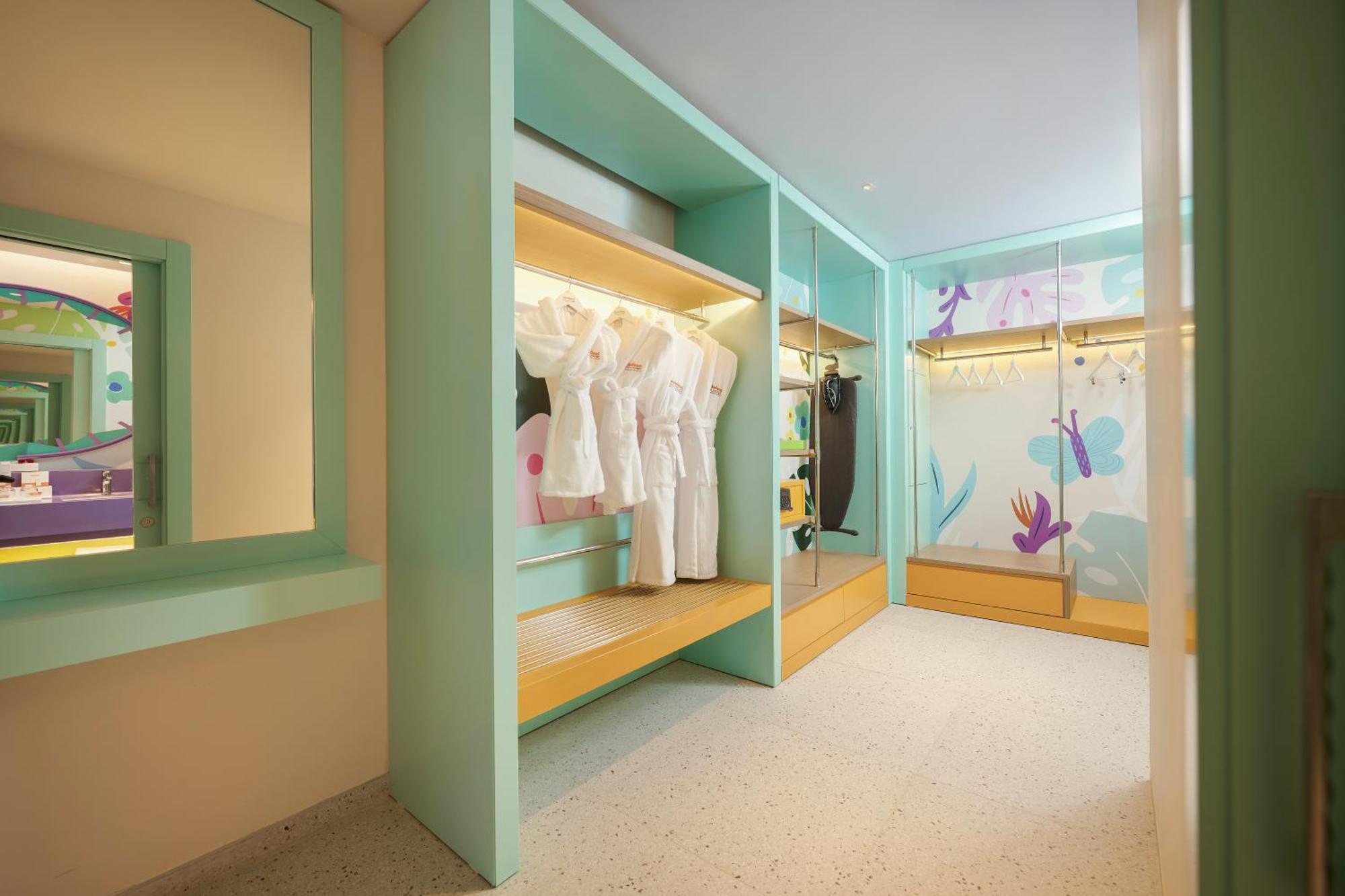 The Land Of Legends Nickelodeon Hotel Antalya Belek Exterior photo