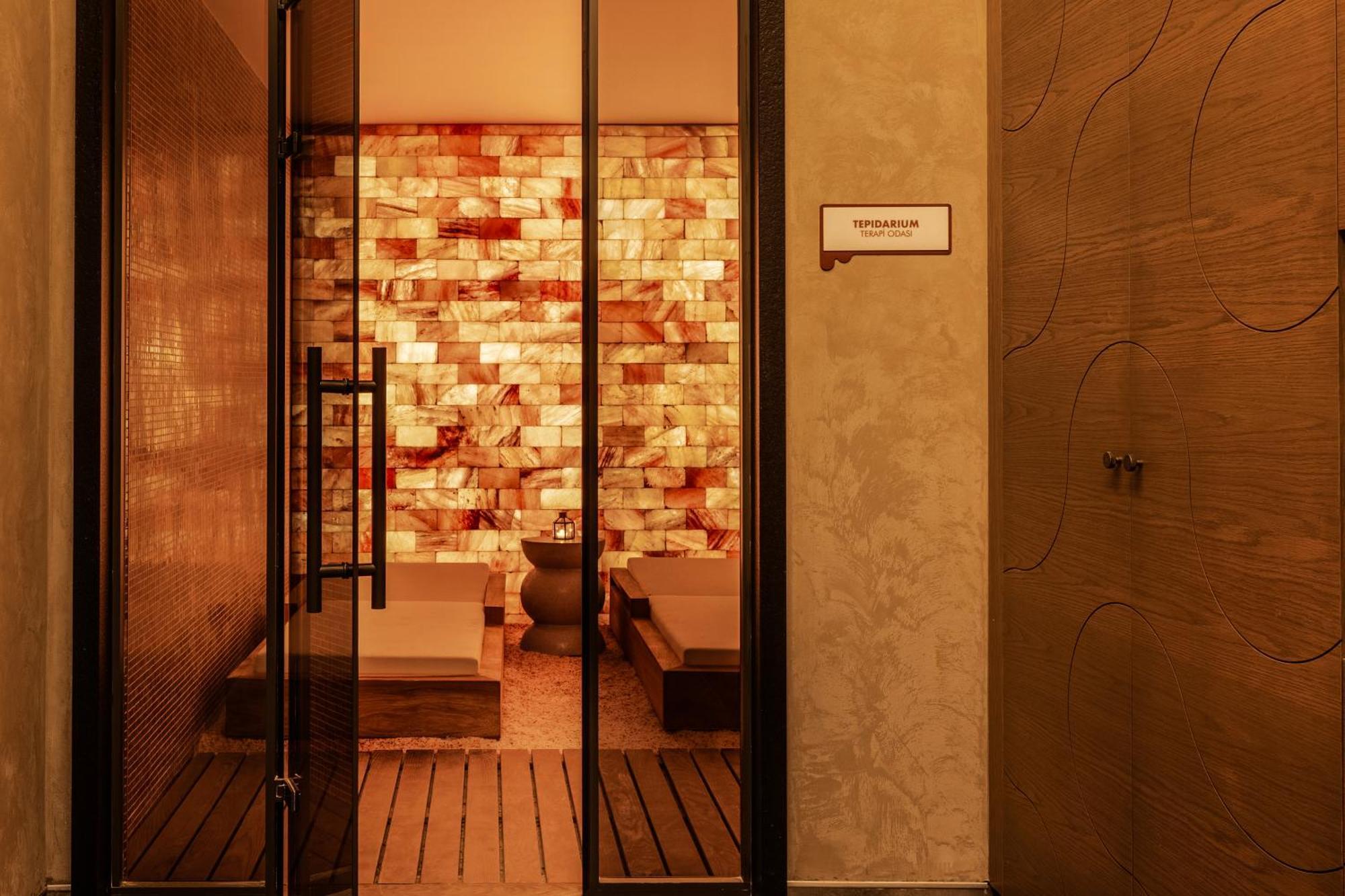 The Land Of Legends Nickelodeon Hotel Antalya Belek Exterior photo